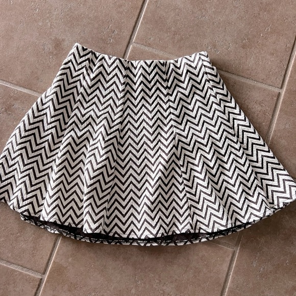 Aeropostale Elastic Waist XS Skirt - Picture 2 of 9